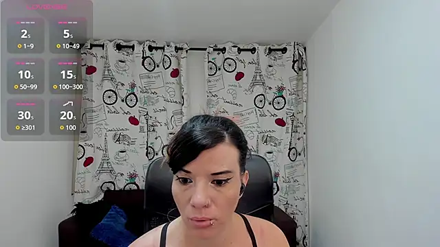 Snapshot of DanaaRey chatting on 10/23/25, 02:38 DanaaRey online show from 10/23/25, 02:38