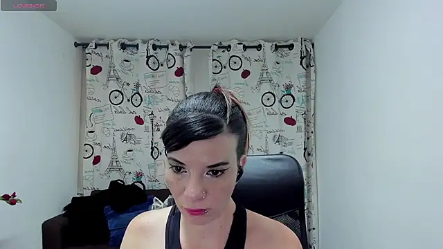 Snapshot of DanaaRey chatting on 10/24/25, 03:55 DanaaRey online show from 10/24/25, 03:55