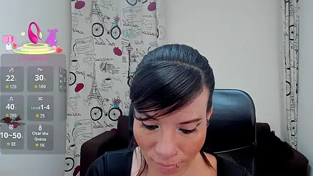 Snapshot of DanaaRey chatting on 10/29/25, 02:16 DanaaRey online show from 10/29/25, 02:16