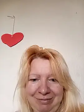 Lauri scherri online show from 02/21/26, 11:56