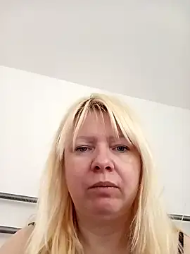 Lauri scherri online show from 05/18/26, 07:24