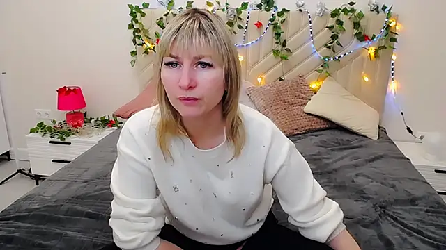 Snapshot of Incredible_Ariela chatting on 03/06/25, 10:41 Incredible Ariela online show from 03/06/25, 10:41