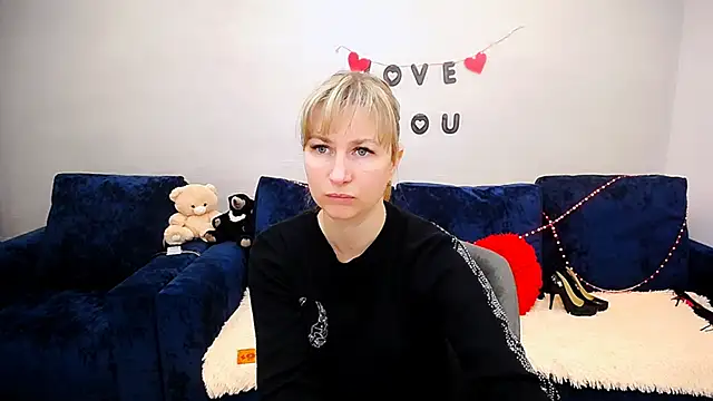 Incredible Ariela online show from 04/07/26, 09:22