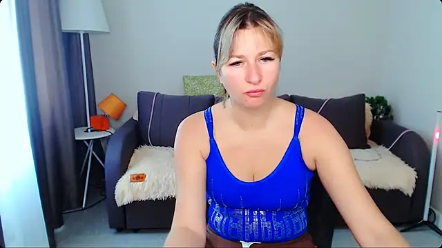 Snapshot of Incredible_Ariela chatting on 09/14/25, 07:42 Incredible Ariela online show from 09/14/25, 07:42