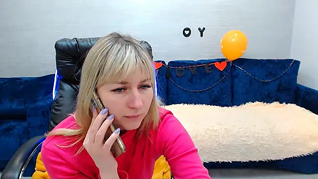 Snapshot of Incredible_Ariela chatting on 02/24/25, 10:37 Incredible Ariela online show from 02/24/25, 10:37