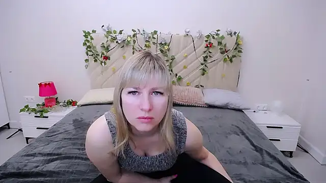 Snapshot of Incredible_Ariela chatting on 03/21/25, 03:01 Incredible Ariela online show from 03/21/25, 03:01