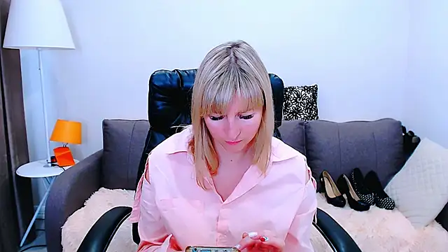Incredible Ariela online show from 06/25/26, 09:14
