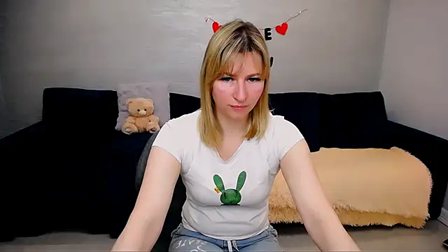 Snapshot of Incredible_Ariela chatting on 05/10/26, 09:02 Incredible Ariela online show from 05/10/26, 09:02
