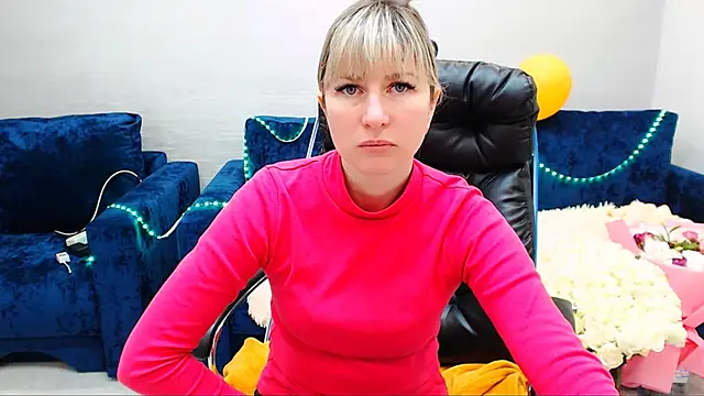 Snapshot of Incredible_Ariela chatting on 03/17/25, 11:00 Incredible Ariela online show from 03/17/25, 11:00