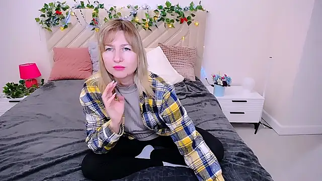 Incredible Ariela online show from 10/23/25, 10:58