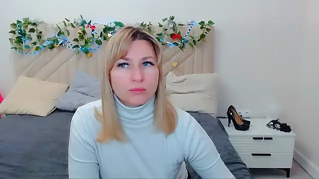 Snapshot of Incredible_Ariela chatting on 04/29/26, 10:19 Incredible Ariela online show from 04/29/26, 10:19