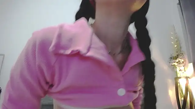 Vicky Love  online show from 03/10/25, 10:50