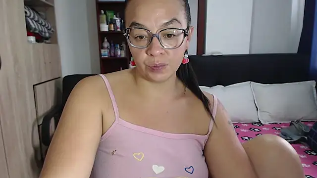 Snapshot of miia-big1boobs_ chatting on 03/07/25, 01:51 miia-big1boobs online show from 03/07/25, 01:51
