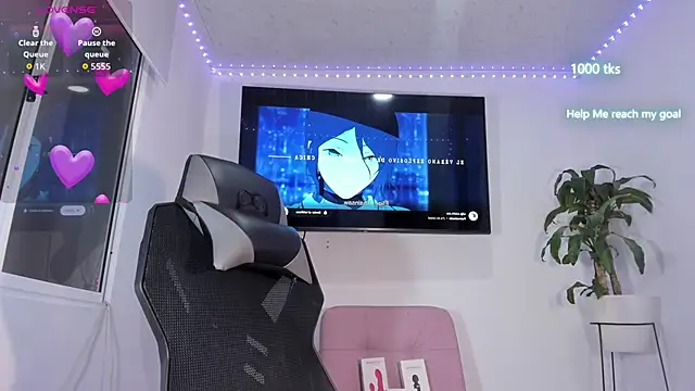 Snapshot of emily_palmeer chatting on 10/25/25, 09:30 emily palmeer online show from 10/25/25, 09:30