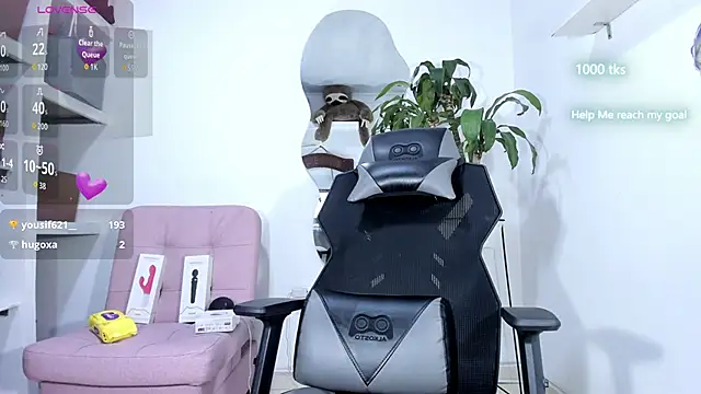 Snapshot of emily_palmeer chatting on 10/02/25, 12:08 emily palmeer online show from 10/02/25, 12:08