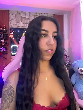 Tamara Roberts1 online show from 12/18/25, 08:23