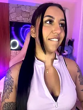 Tamara Roberts1 online show from 11/21/25, 01:59