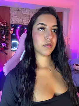 Tamara Roberts1 online show from 12/18/25, 01:33