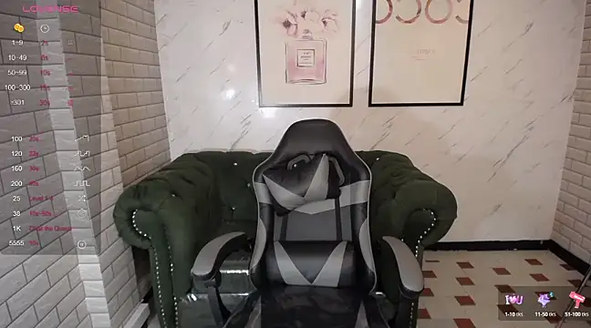 Snapshot of _Charlotte_v chatting on 02/03/25, 01:19 Charlotte v online show from 02/03/25, 01:19