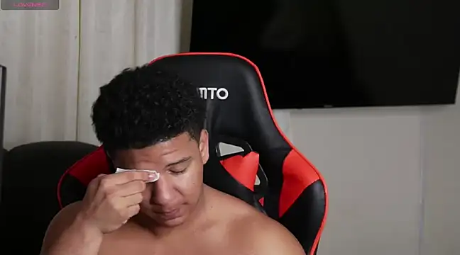 Snapshot of May_Dylan1 chatting on 12/28/24, 08:58 May Dylan1 online show from 12/28/24, 08:58