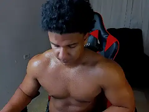 Snapshot of May_Dylan1 chatting on 10/12/25, 08:54 May Dylan1 online show from 10/12/25, 08:54