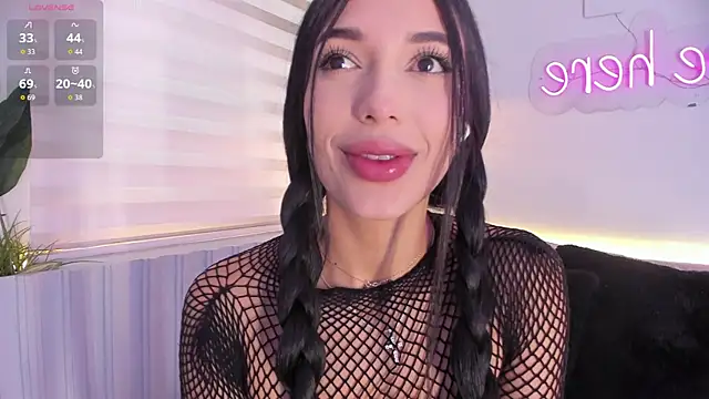 Snapshot of stephanymonroe chatting on 12/21/25, 05:58 stephanymonroe online show from 12/21/25, 05:58