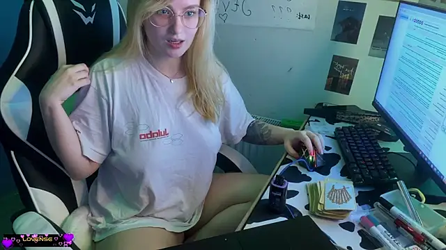 JacyWinslat online show from 02/25/25, 06:33