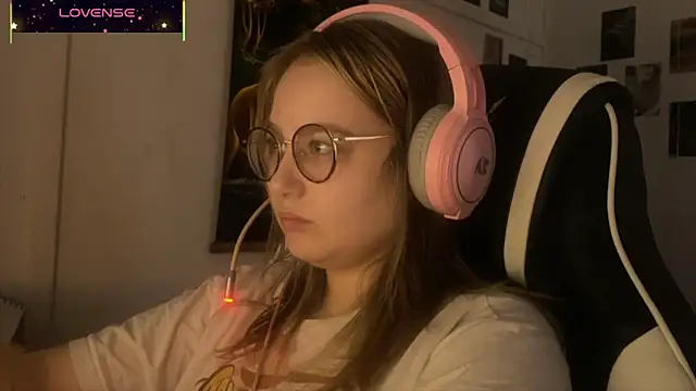 JacyWinslat online show from 10/10/25, 02:29