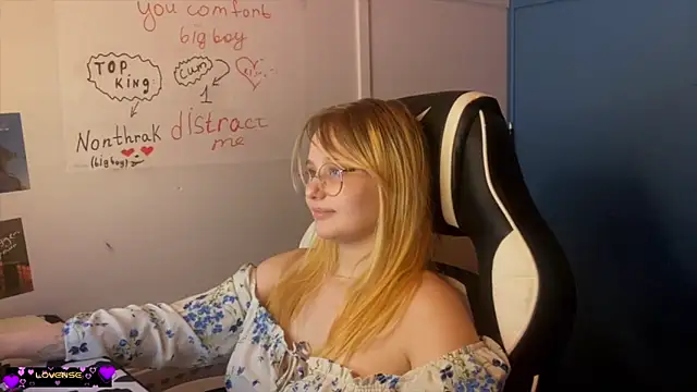 JacyWinslat online show from 02/23/25, 10:31