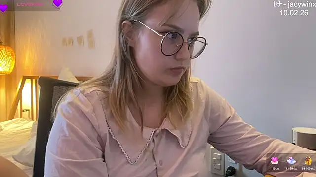 JacyWinslat online show from 02/11/26, 10:48