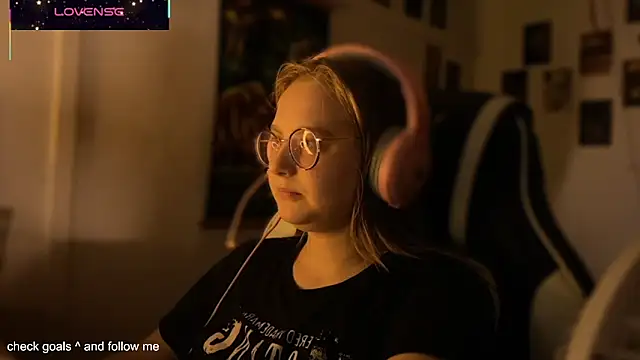 JacyWinslat online show from 10/23/25, 05:33