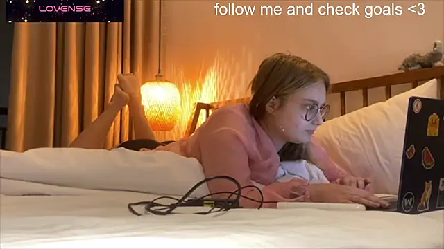 JacyWinslat online show from 12/14/25, 11:05