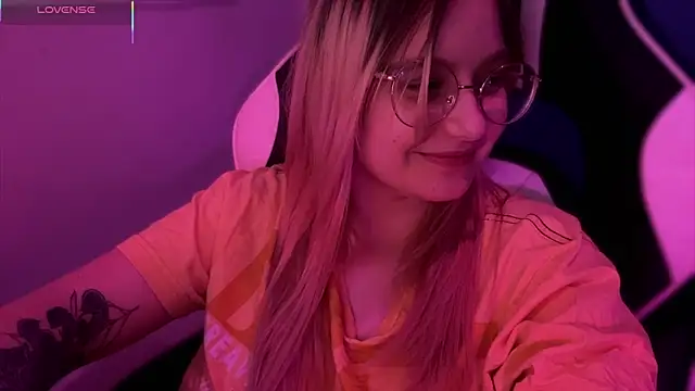 JacyWinslat online show from 03/21/25, 09:23