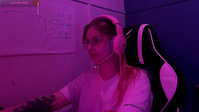 JacyWinslat online show from 03/21/25, 06:18