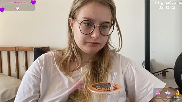 JacyWinslat online show from 03/02/26, 07:59