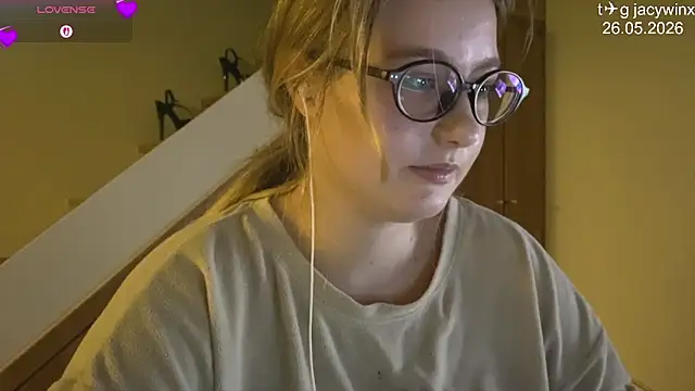 JacyWinslat online show from 05/26/26, 04:49