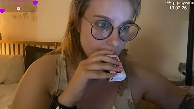 JacyWinslat online show from 02/19/26, 11:40