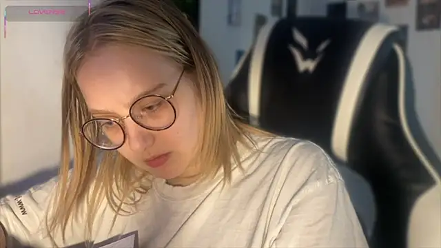 JacyWinslat online show from 09/16/25, 12:17