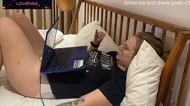 JacyWinslat online show from 01/18/26, 06:22