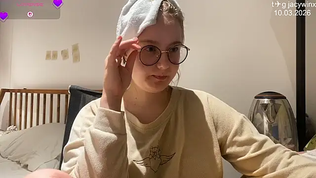 JacyWinslat online show from 03/10/26, 05:39