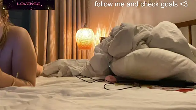 JacyWinslat online show from 12/19/25, 03:58