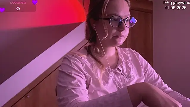 JacyWinslat online show from 05/11/26, 02:07