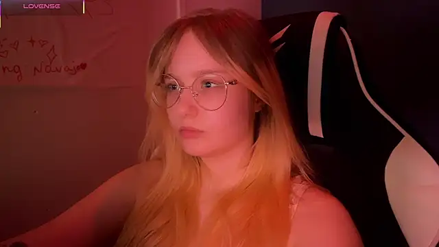 JacyWinslat online show from 03/11/25, 08:09