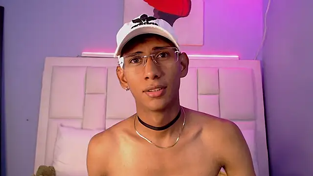 Nick Collins18 online show from 02/06/26, 08:27