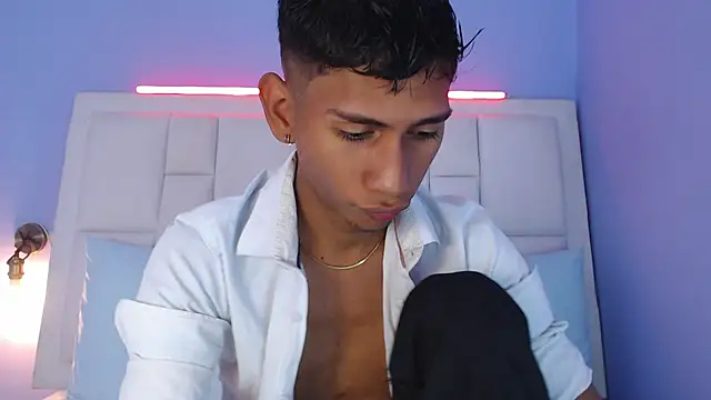 Nick Collins18 online show from 12/17/25, 10:04