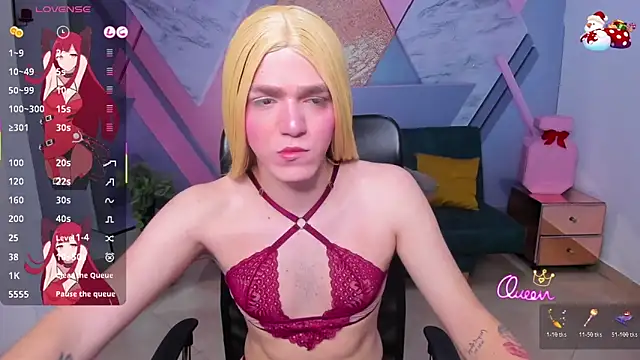 Snapshot of DylanRosse chatting on 12/19/25, 03:54 DylanRosse online show from 12/19/25, 03:54