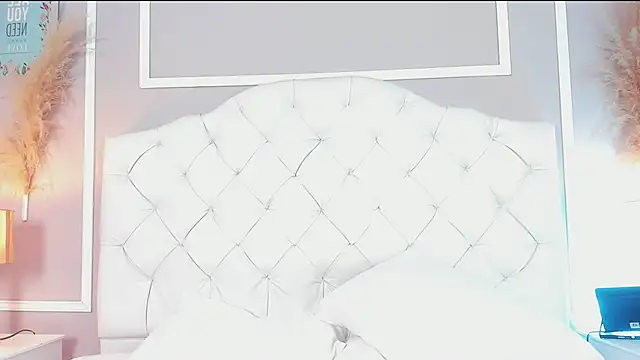 evelyn evony online show from 02/05/25, 06:45