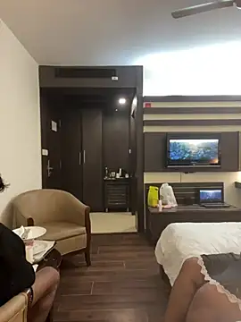 sexy-bu online show from 01/14/26, 08:23