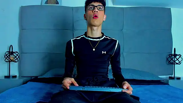 NeoRaptis online show from 03/08/25, 08:03