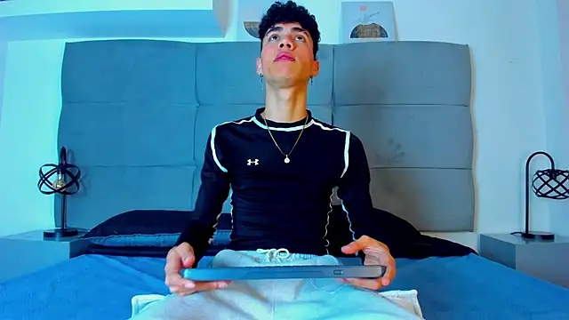 NeoRaptis online show from 02/18/25, 08:25